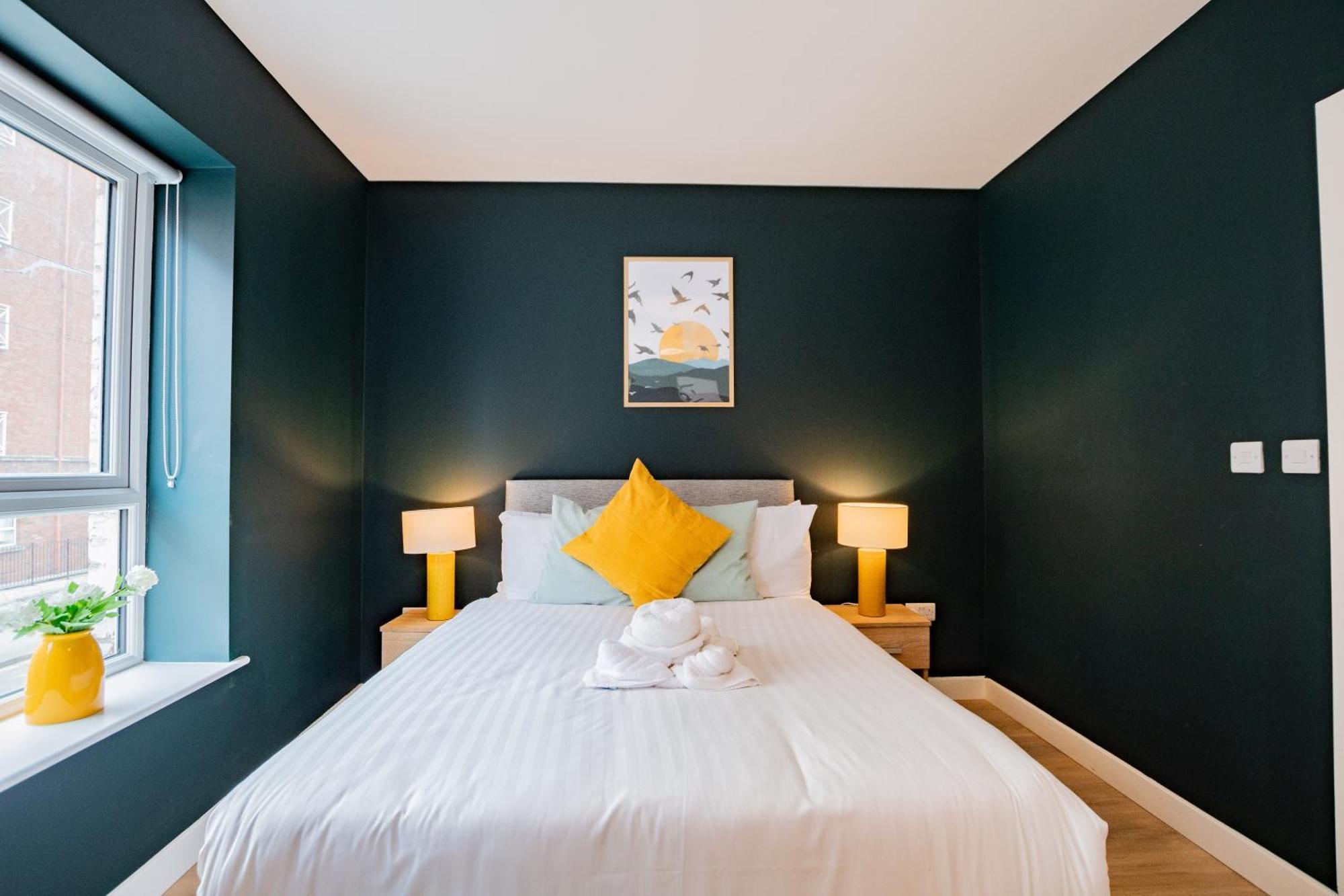 Вилла The Large Group House -Sleeps 21 Дублин Экстерьер фото